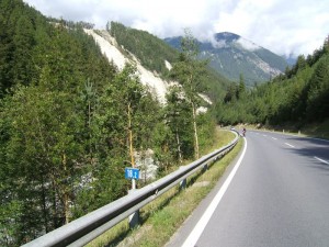Bundesstraße durchs Ötztal